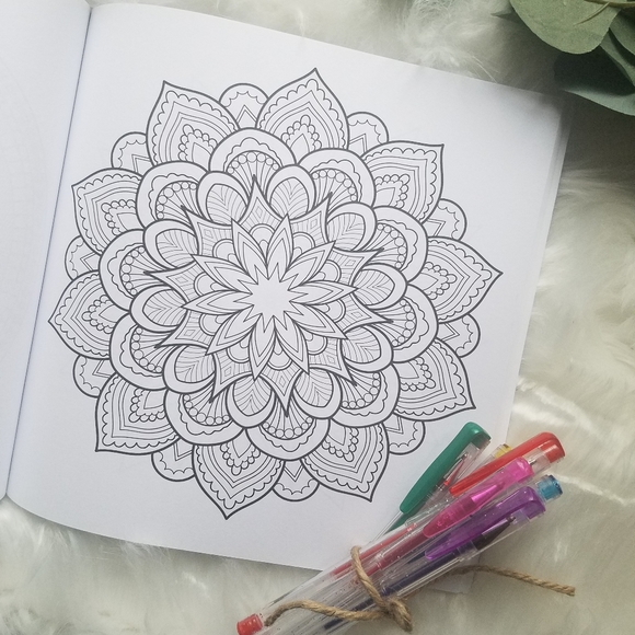 🎨Art of Mandala Coloring Book Gel Pen Bundle - Picture 5 of 9
